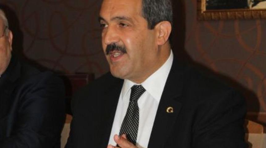 'K&uuml;t&uuml;phane Binası Inşaatı Başbakan'a Kadar Taşındı'