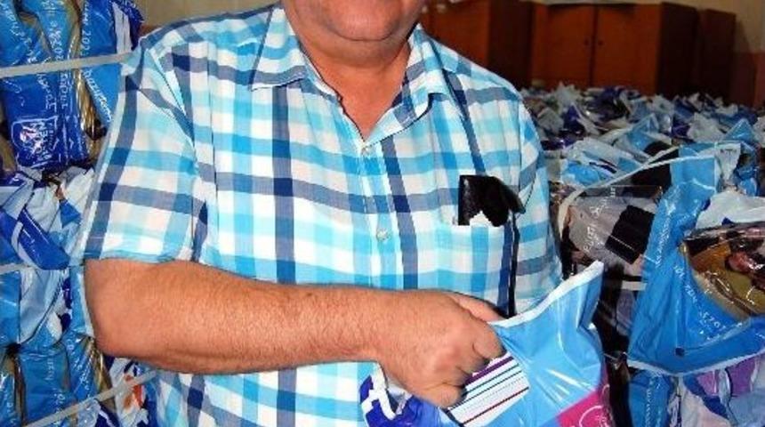 &Ouml;ğrencilerin Kitapları Sıralarında Hazır Olacak