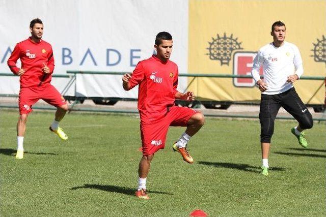 Es Es&rsquo;te G&uuml;nde İki Antrenman 1