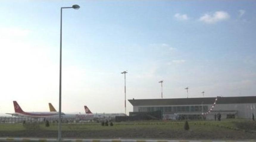 Pegasus'tan Zafer Havalimanı'na Veda