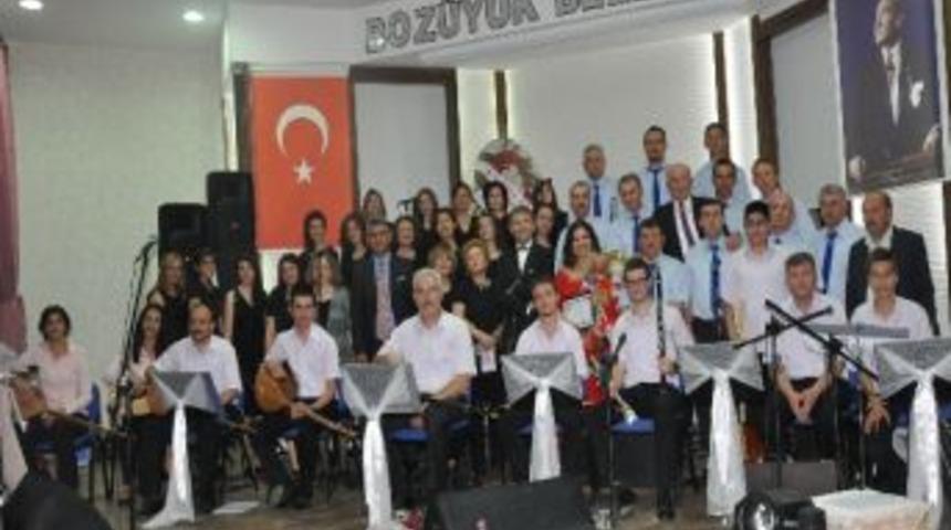 Boz&uuml;y&uuml;k Belediyesi T&uuml;rk Halk M&uuml;ziği Korosu &Ccedil;alışmaları Başlıyor