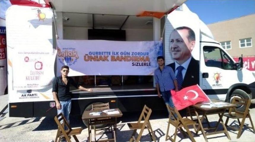 Ak Partili Gen&ccedil;ler, &Uuml;niversite &Ouml;ğrencilerine Bandırma'yı Tanıttı