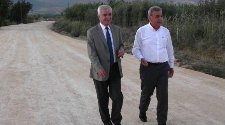 Kocaoğlu, İzbeton&rsquo;un &Ccedil;alışmalarını Yerinde İnceledi