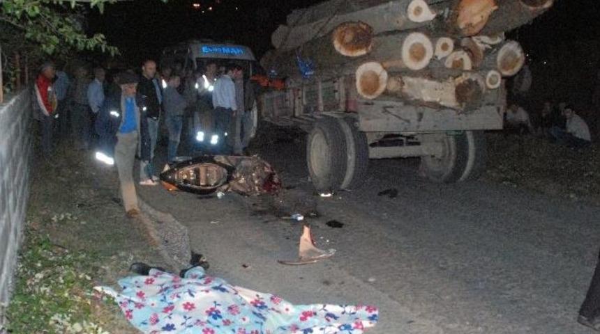 Motosiklet Trakt&ouml;re &Ccedil;arptı: 1 &Ouml;l&uuml;