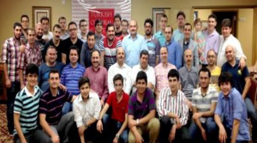 ABD'deki Yamanlar Koleji Mezunları Pilav G&uuml;n&uuml;nde Buluştu