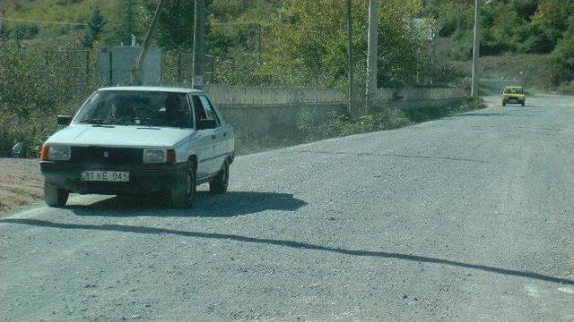 Akçakoca'da Üniversite Yolu Eylül Ayı Sonunda Sıcak Asfalt Yapılacak