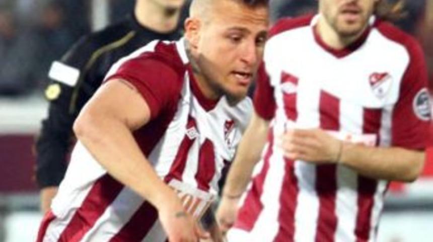 Elazığspor'da Aydın Karabulut'un S&ouml;zleşmesi Feshedildi
