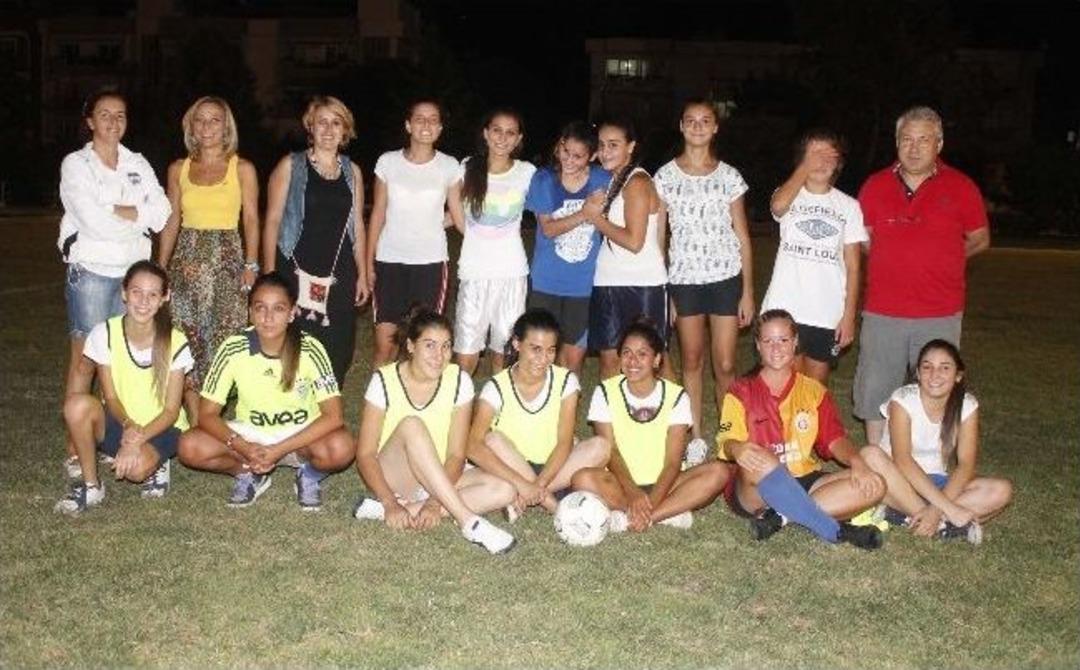 45. Sel&ccedil;uk-efes Festival Kupasının Galibi Sel&ccedil;uklu Galatasaraylılar Oldu