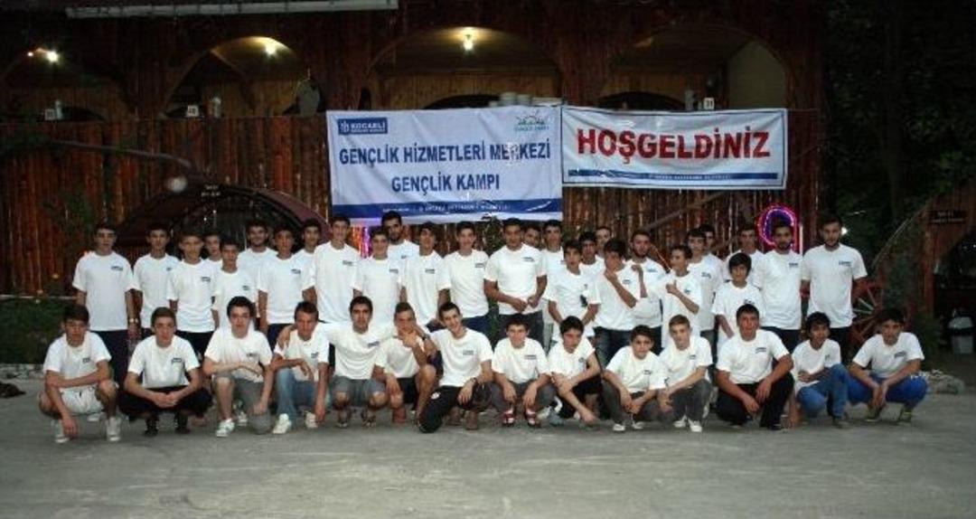 &Ouml;ğrenciler Kamp Yaparak Eğlendi