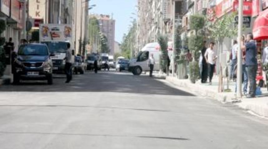 Vali Fahribey Caddesi Trafiğe A&ccedil;ıldı