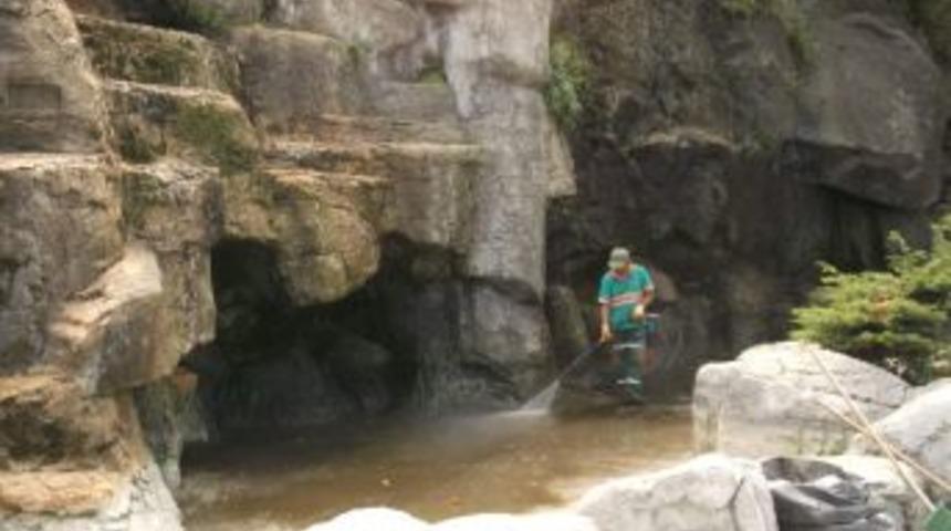 Trabzon'da Yapay Şelaleler Temizleniyor