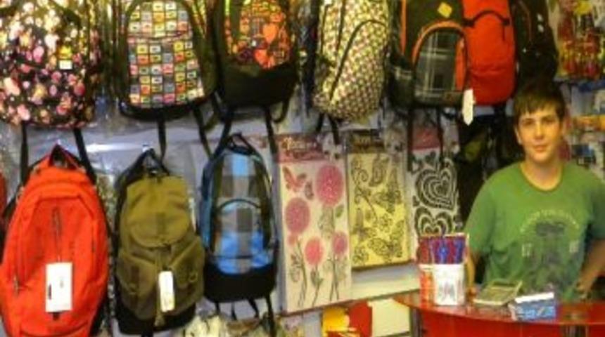 Kırtasiyeler,okul Hazırlıklarına Başladı