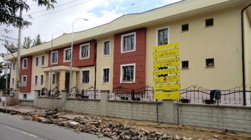 Adapazarı İl&ccedil;e Emniyet M&uuml;d&uuml;rl&uuml;ğ&uuml; Hizmet Binası Yakında Tamamlanacak