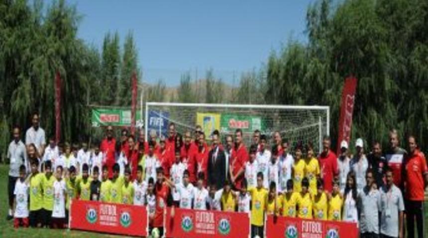 Yıldız Holding Spora 60 Milyon Lira Destek Veriyor