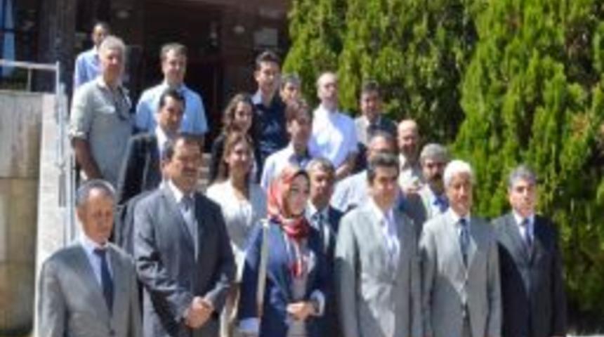 Kayseri Valisi D&uuml;zg&uuml;n: Turizm I&ccedil;in Profesyonel Rehberler Yetiştirmeliyiz