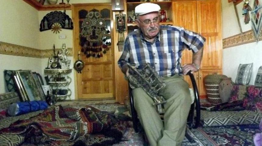 44 Yıllık Hobisini Evinde M&uuml;zeye D&ouml;n&uuml;şt&uuml;r&uuml;yor