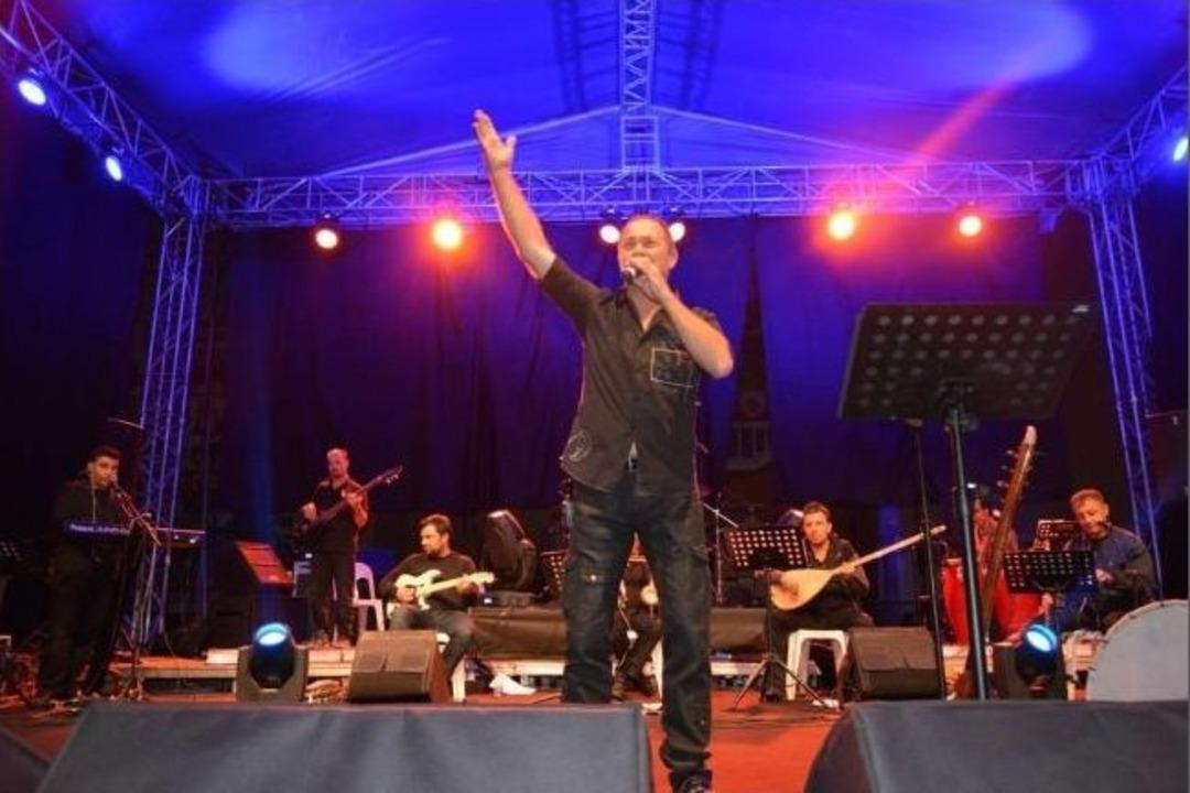 Hamiyet Ve S&uuml;mer Ezg&uuml; Elmalı Halkını Coşturdu