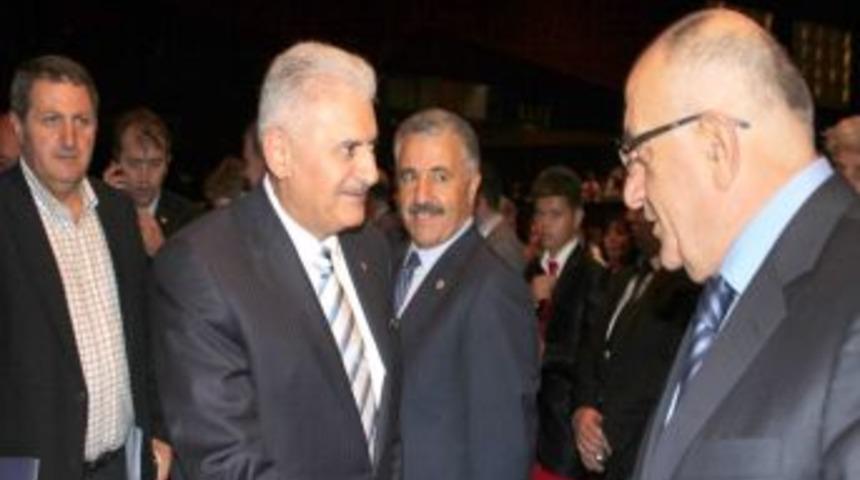 Bakan Yıldırım: Uzaya Uydu G&ouml;nderip Enerji Elde Edeceğiz