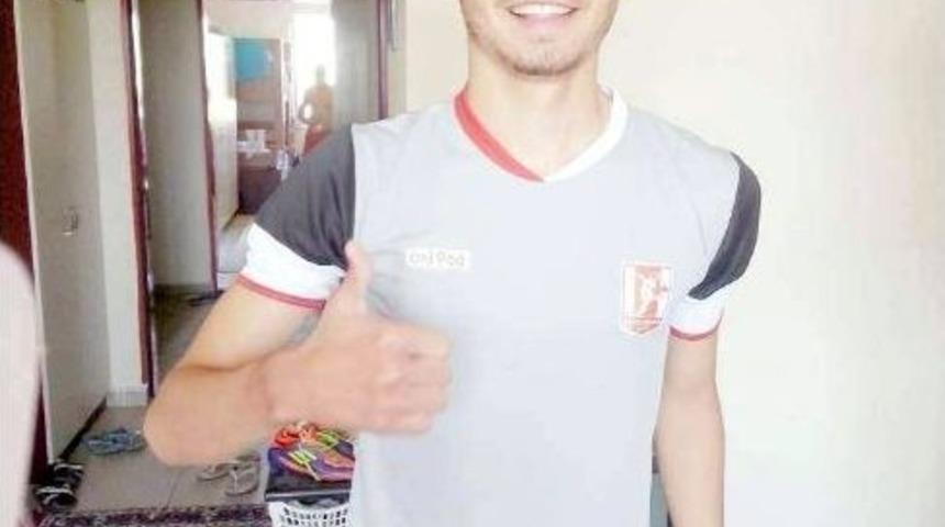 Antrenman Yaparken Kale Direğinin Altında Kaldı