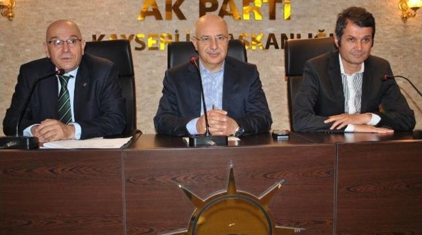 Ak Parti Kocasinan İl&ccedil;e Danışma Toplantısı