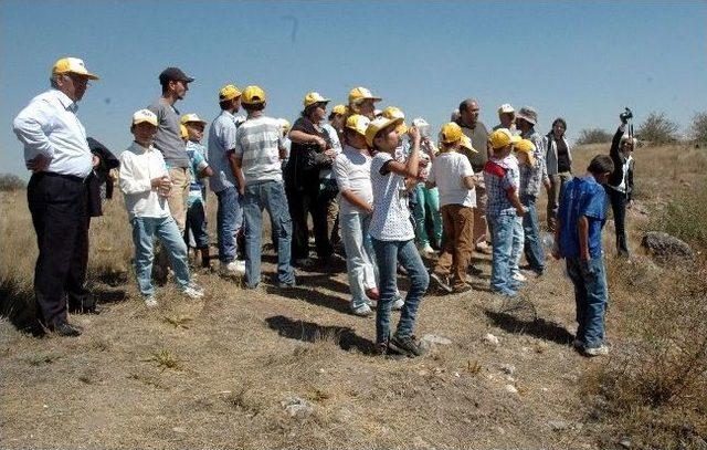 'bizim Çocuklar' Tarihi Kaleyi Fethetti