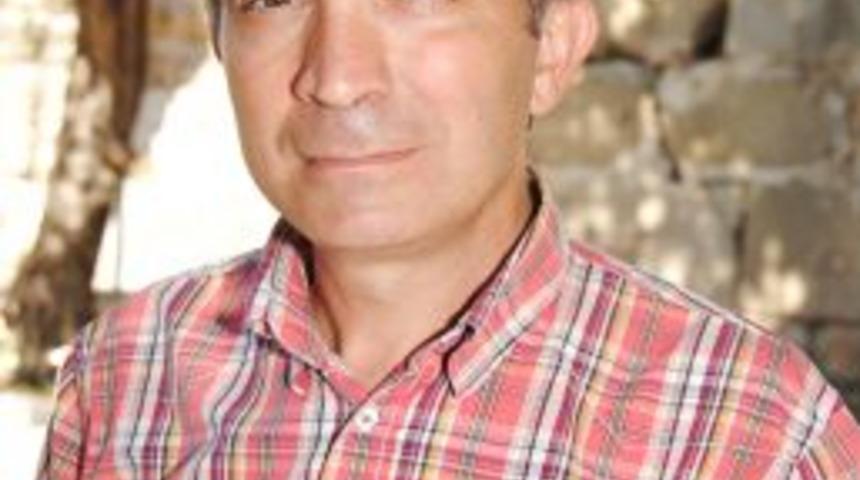 Side'de Sur Dibi Kazılarında M.S 5'inci Y&uuml;zyıldan Kalma Mozaik Bulundu