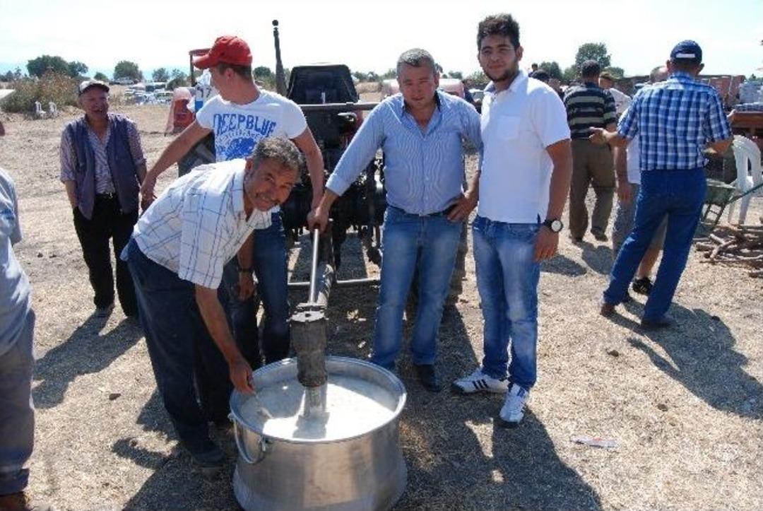&Uuml;nz&uuml;le Ebe Hayrına Binlerce Kişi Katıldı