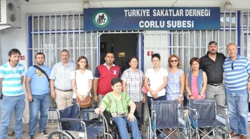 Medya Mensuplarından &Ouml;rnek Davranış