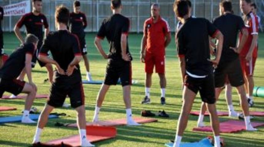 Sivasspor Transfer D&ouml;nemini Hareketli Ge&ccedil;irdi
