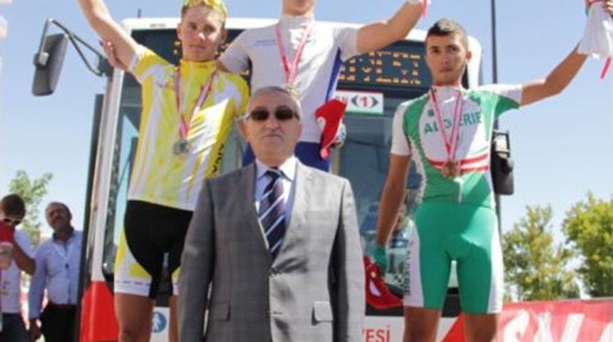 Muhsin Yazıcıoğlu Bisiklet Turunda 3. Etap Sonu&ccedil;landı