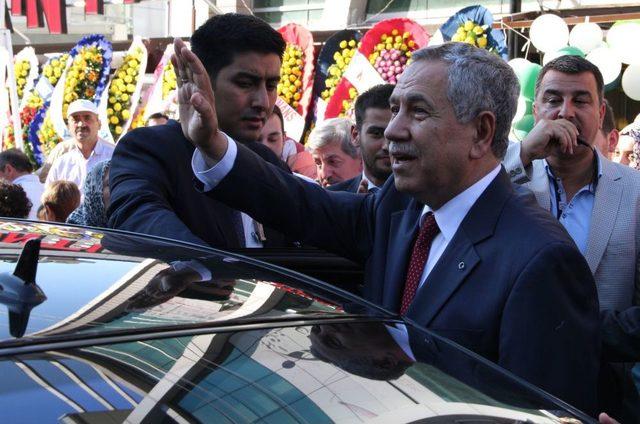 Bülent Arınç, AK Parti Erzurum Il Başkanının Pastanesini Açtı 1