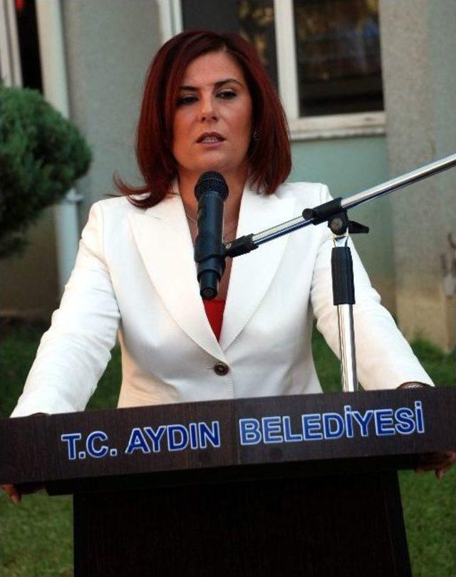 Ak Parili Erdem, &ldquo;7 Eyl&uuml;l Kutlamalarında &lsquo;one Women Show&rsquo; Yapıldı&rdquo; 3