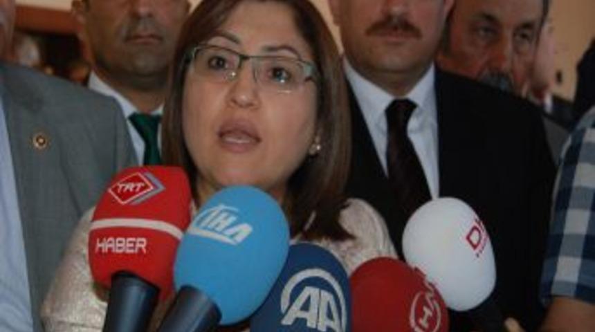 Şahin: Komşudaki Yangını Hesaba Almazsak Yarın Bize Sı&ccedil;rar