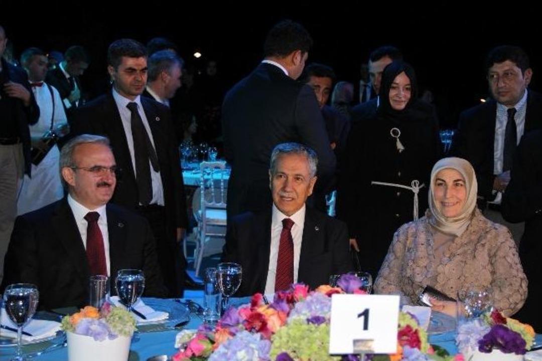 Arın&ccedil;, Bursa&rsquo;da S&uuml;nnet T&ouml;renine Katıldı