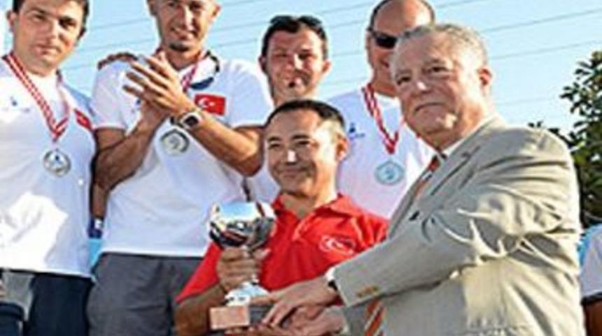 Urla&rsquo;da Sualtı Zıpkınla Balık Avlama Yarışları Yapıldı