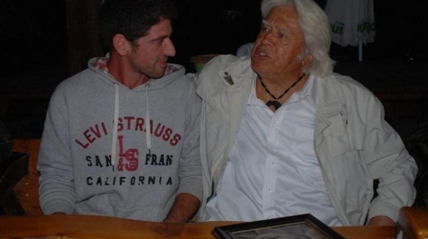 C&uuml;neyt Arkın&rsquo;a S&uuml;rpriz Doğum G&uuml;n&uuml;