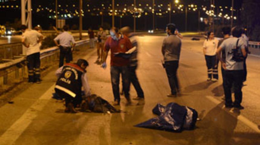 İzmir&rsquo;de motosiklet yarışı feci bitti: 3 &ouml;l&uuml;