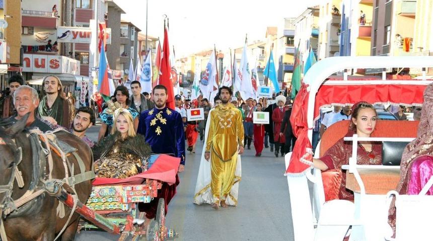 10. Uluslararası Anadolu G&uuml;nleri Renkli G&ouml;r&uuml;nt&uuml;lerle Başladı