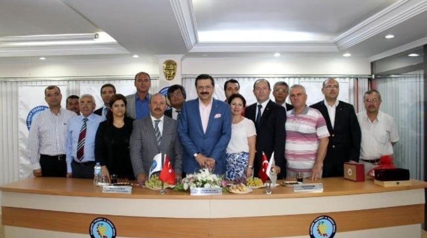 Tobb Başkanı Hisarcıklıoğlu, Alaşehirde Ziyaretlerde Bulundu