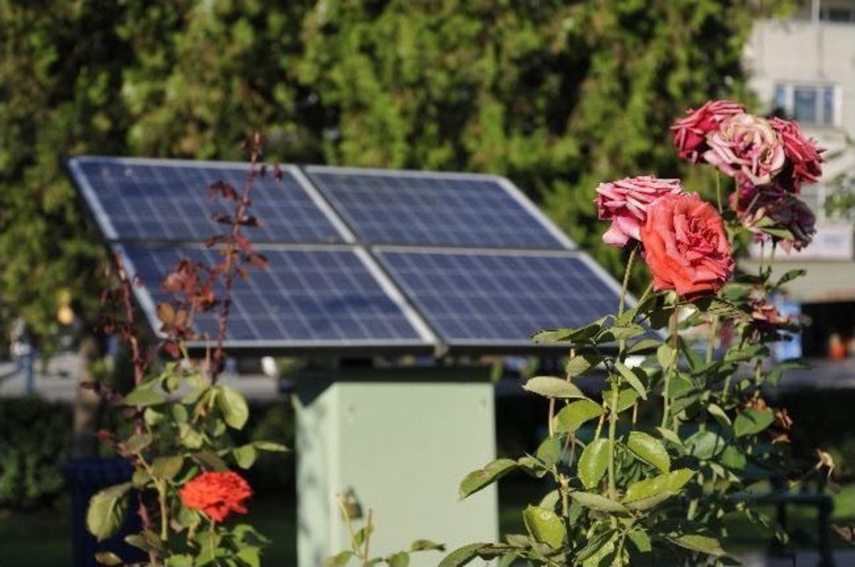 Yenimahalle&rsquo;de Park Aydınlatması Bedava