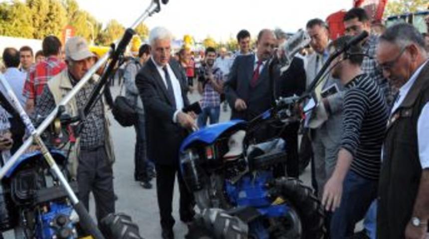 Karaman'da 241 &Ccedil;ift&ccedil;iye Ekipman Verildi