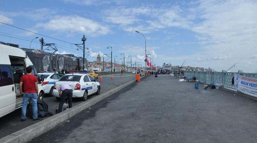Galata K&ouml;pr&uuml;s&uuml;&rsquo;nde Ş&uuml;pheli Bavul Alarmı