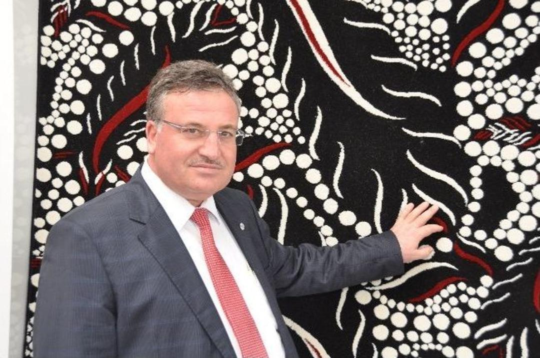 &Ouml;d&uuml;ll&uuml; Halı Tasarımları Halı Fuarında G&ouml;r&uuml;c&uuml;ye &Ccedil;ıktı