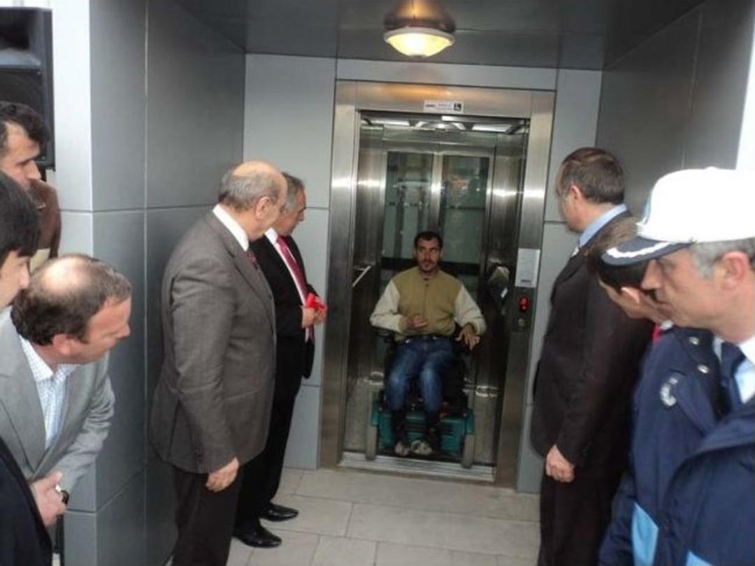 Hendek Belediyesi, 2 Kat Ve &Uuml;st&uuml; Evlere Asans&ouml;r Zorunluluğu Getirdi