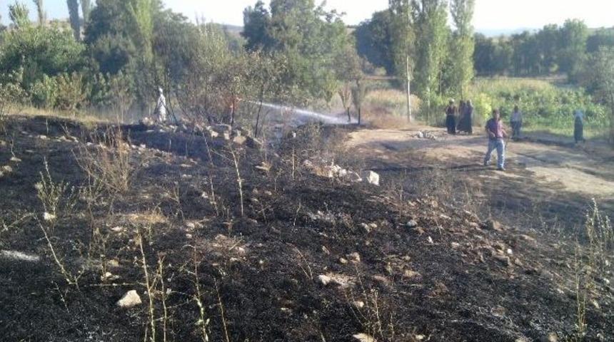 Harmancık'ta Korkutan Anız Yangını