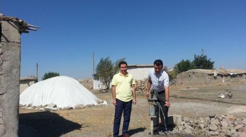 Kaymakam Şahin, Yapımı Devam Eden K&ouml;y Yollarında İncelemede Bulundu