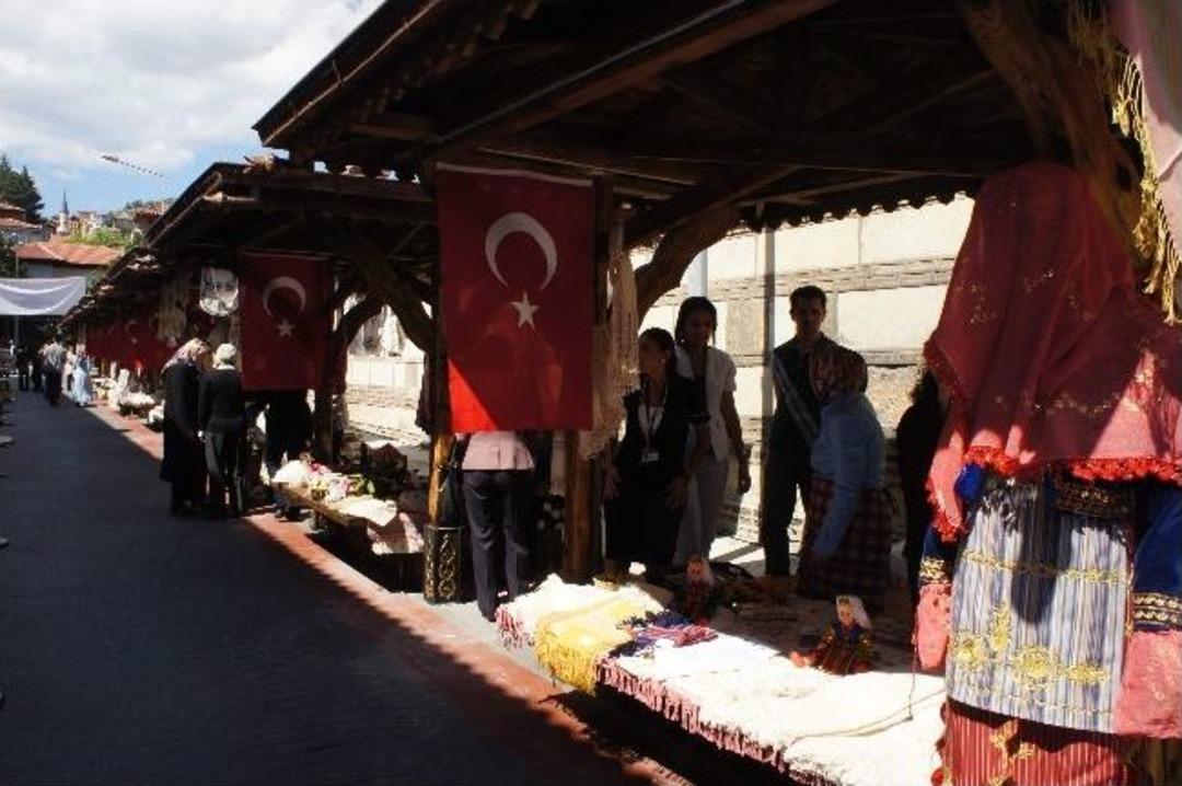 Kastamonu Hanımeller Pazarı, T&ouml;renle A&ccedil;ıldı