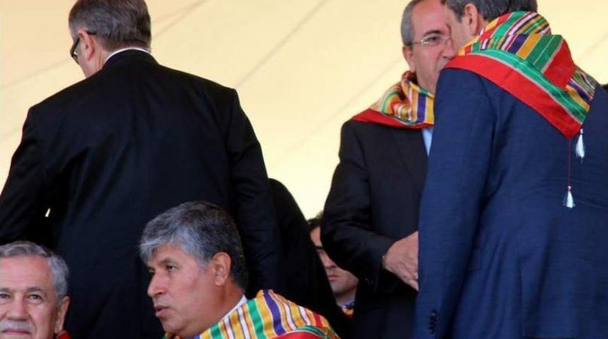 Destici, 732. Ertuğrul Gazi'yi Anma Ve S&ouml;ğ&uuml;t Şenlikleri'nde Protokol&uuml; Terk Etti