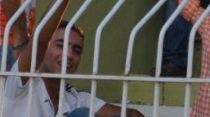 Ma&ccedil;ta 2 Kişiyi Bı&ccedil;aklayan Taraftar Tutuklandı