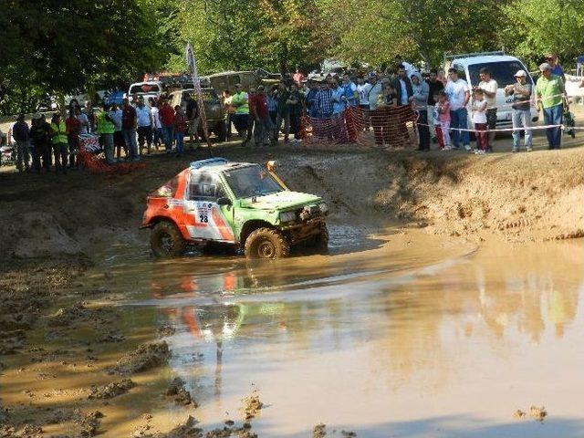 D&uuml;zce&rsquo;de Off-road&rsquo;cular Nefes Kesti 1